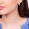 Argola Rommanel Lisa Oval Pequena Banhado a Ouro 18k  520902 - Imagem 2