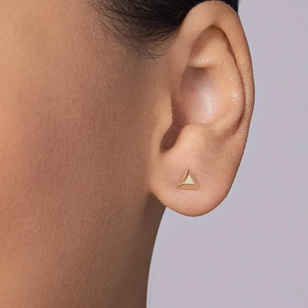 BRINCO TRIÂNGULO FACETADO BANHADO A OURO 18K - TAM.ÚNICO 527455 - Image 3